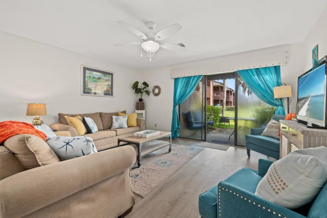 Experience Starlit Nights From Beach Happy'S Balcony Overlooking The Community Pool At Beachwalk Villa Panama City Beach Exterior foto