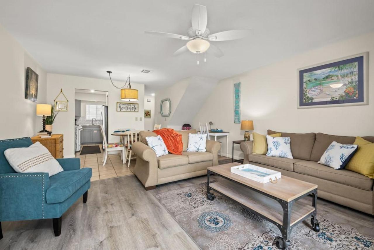 Experience Starlit Nights From Beach Happy'S Balcony Overlooking The Community Pool At Beachwalk Villa Panama City Beach Exterior foto