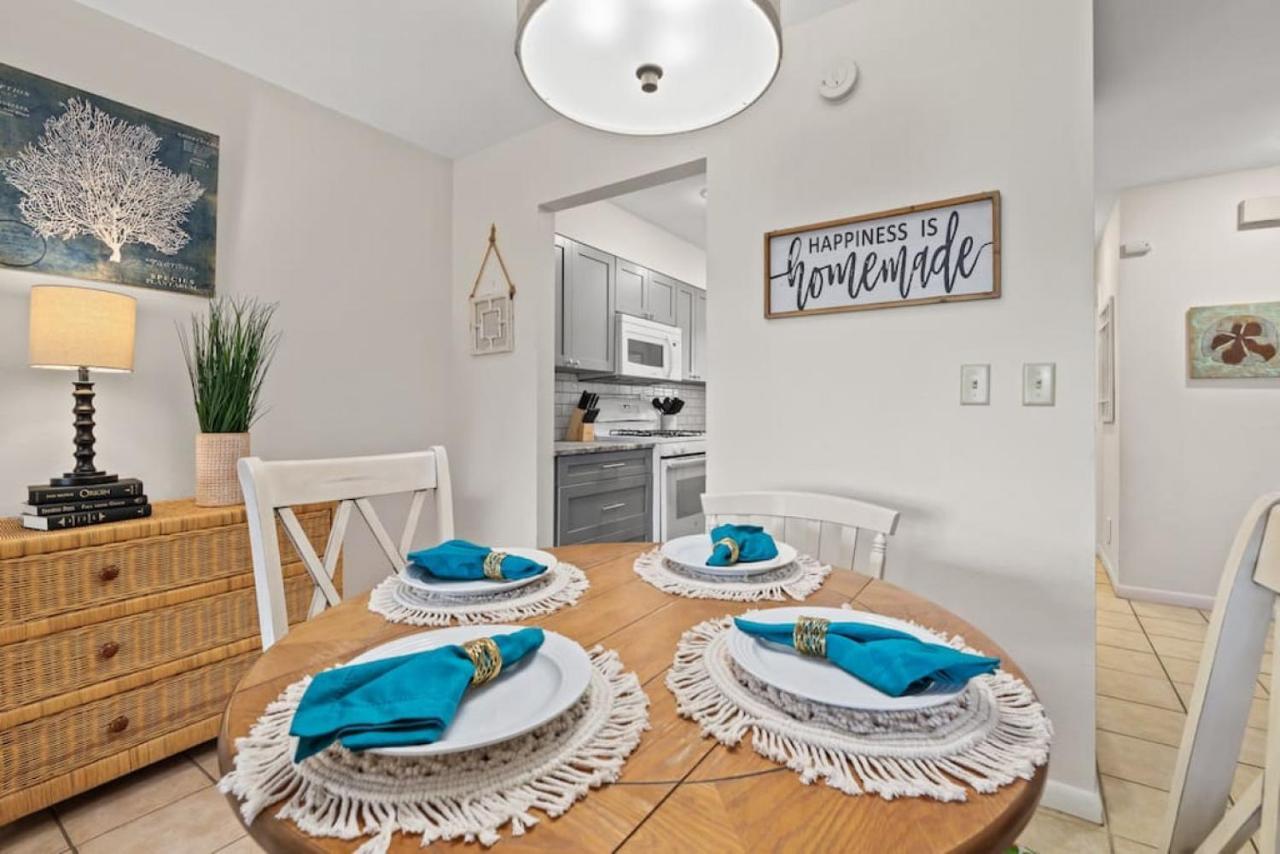 Experience Starlit Nights From Beach Happy'S Balcony Overlooking The Community Pool At Beachwalk Villa Panama City Beach Exterior foto