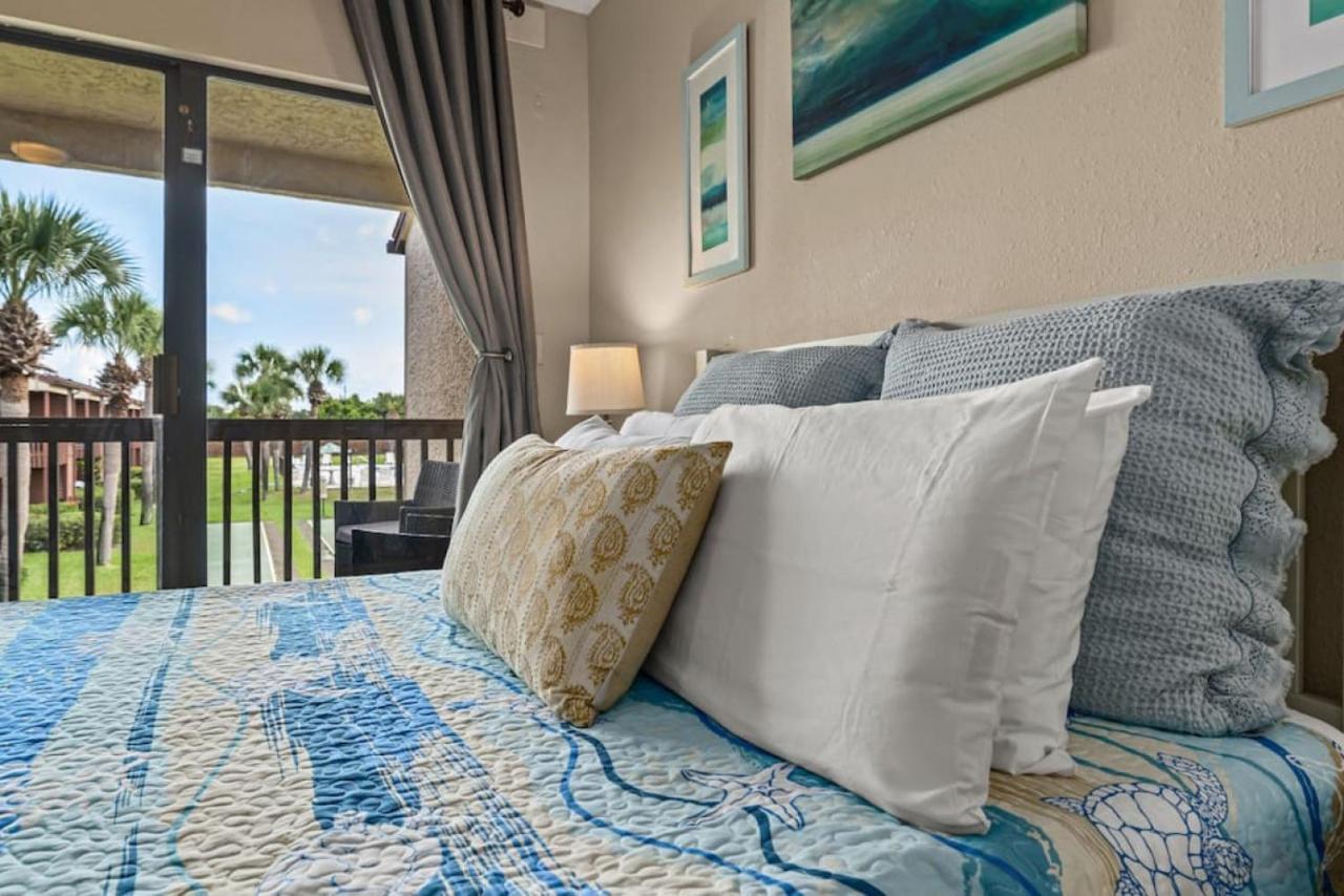 Experience Starlit Nights From Beach Happy'S Balcony Overlooking The Community Pool At Beachwalk Villa Panama City Beach Exterior foto